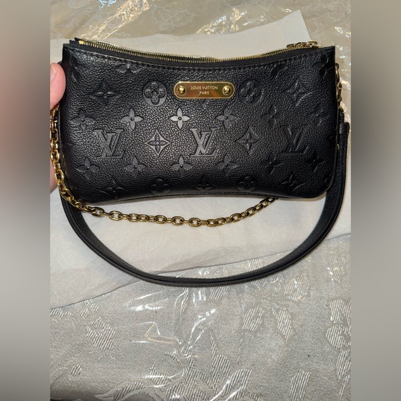 Louis Vuitton Pochette Liv M83301 - Picture 8 of 15